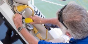 Read more about the article Maintenance Checklist Keeps Your Boat Beautiful and Reliable